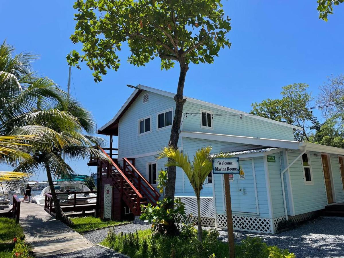 Hotel And Dive Center Roatan Yacht Club French Harbour Екстериор снимка